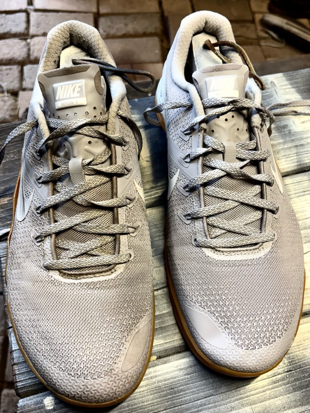 Nike Men’s Trainer Shoes in Light Gray with Gum Sole 11.5 mens